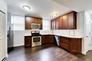 1340 W Greenleaf Ave, Chicago, IL 60626 - Photo 11