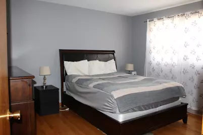 8425 W Castle Island Avenue, Chicago, IL 60656 - Photo 11