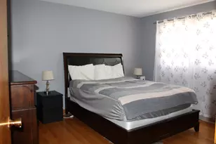 8425 W Castle Island Ave, Chicago, IL 60656 - Photo 11