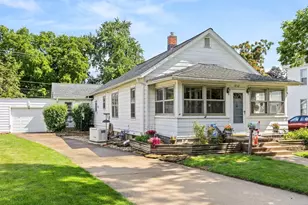 832 E Jefferson St, Morris, IL 60450 - Photo 1