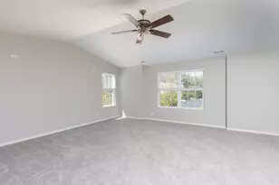 2521 Evergreen Cir, McHenry, IL 60050 - Photo 9