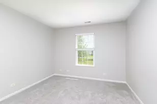 2521 Evergreen Cir, McHenry, IL 60050 - Photo 15