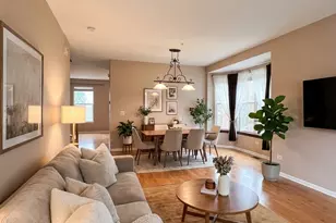 1050 Samantha Dr, Lake Zurich, IL 60047 - Photo 3
