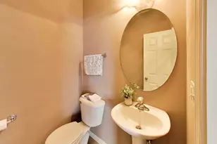 1050 Samantha Dr, Lake Zurich, IL 60047 - Photo 7