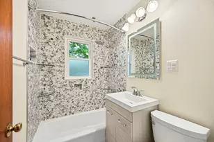 332 W Loy St, Lombard, IL 60148 - Photo 23