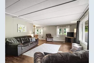 1905 S Walnut Road, Freeport, IL 61032 - Photo 5