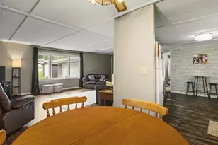 1905 S Walnut Rd, Freeport, IL 61032 - Photo 9