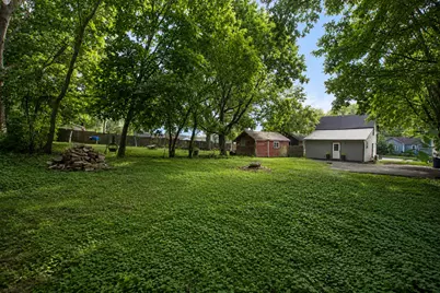 808 Jackson Avenue, Dixon, IL 61021 - Photo 3