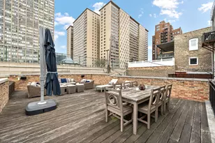 652 W Sheridan Rd, Chicago, IL 60613 - Photo 51