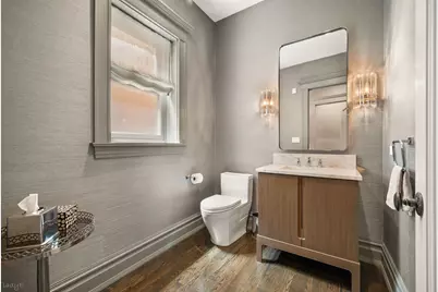 652 W Sheridan Road, Chicago, IL 60613 - Photo 19