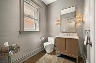 652 W Sheridan Rd, Chicago, IL 60613 - Photo 19