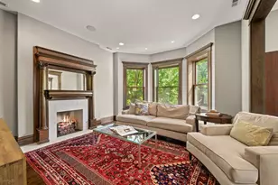 652 W Sheridan Rd, Chicago, IL 60613 - Photo 39