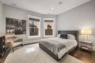 652 W Sheridan Rd, Chicago, IL 60613 - Photo 37