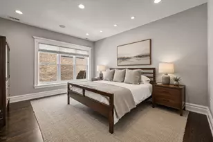 652 W Sheridan Rd, Chicago, IL 60613 - Photo 29