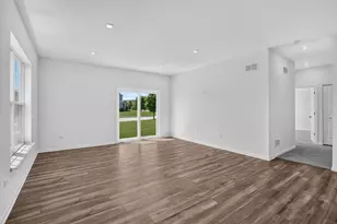 1102 Rebecca Ct, Libertyville, IL 60048 - Photo 7