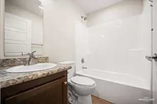 186 Northshore Rd, Elgin, IL 60123 - Photo 13