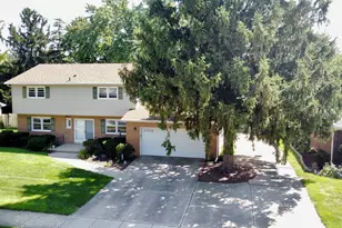 1715 Lily St, Aurora, IL 60505 - Photo 3