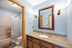 2122 Sherborn Ln, Schaumburg, IL 60193 - Photo 29