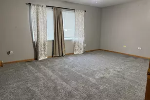 16445 Siegel Dr, Crest Hill, IL 60403 - Photo 17