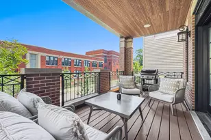 3320 N Clifton Ave, Chicago, IL 60657 - Photo 5