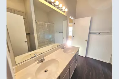 2315 N Meadows Lane #2315, Round Lake Beach, IL 60073 - Photo 15