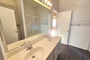 2315 N Meadows Ln, Round Lake Beach, IL 60073 - Photo 15
