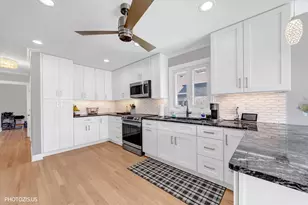 6023 N Emerson St, Rosemont, IL 60018 - Photo 9