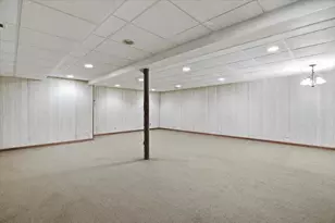 10405 W Ford Ave, Beach Park, IL 60099 - Photo 19