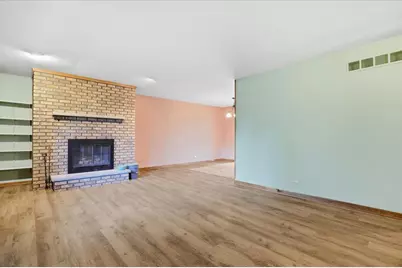 10405 W Ford Avenue, Beach Park, IL 60099 - Photo 5