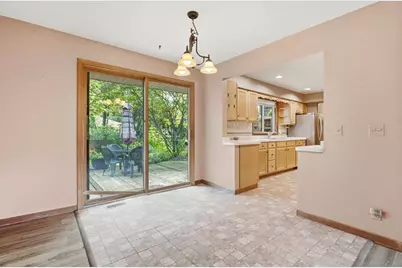 10405 W Ford Avenue, Beach Park, IL 60099 - Photo 9