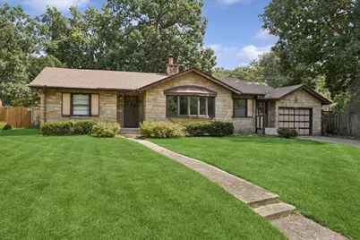 422 E Ravine Avenue, Willow Springs, IL 60480 - Photo 1