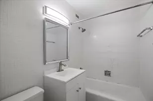 1700 E 56th St, Chicago, IL 60637 - Photo 7