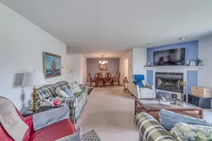 7236 Cottonwood Ct, Willowbrook, IL 60527 - Photo 11