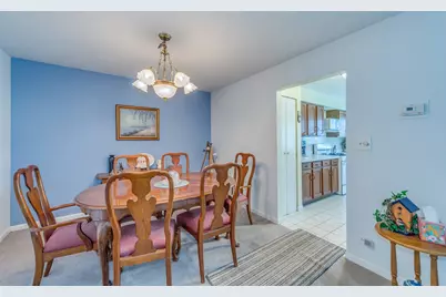 7236 Cottonwood Court #B, Willowbrook, IL 60527 - Photo 5