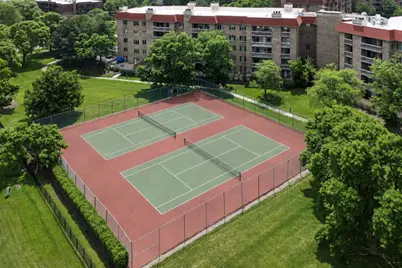 1220 Rudolph Road #5B, Northbrook, IL 60062 - Photo 3