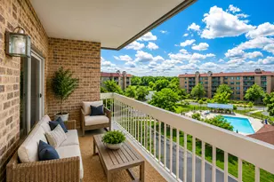 1220 Rudolph Rd, Northbrook, IL 60062 - Photo 7