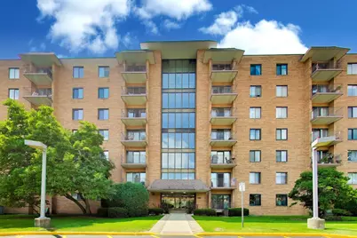1717 W Crystal Lane #203, Mount Prospect, IL 60056 - Photo 1