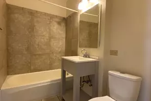 856 W Montrose Ave, Chicago, IL 60613 - Photo 7