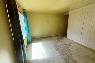 2675 E Melbrook Dr, Kankakee, IL 60901 - Photo 9