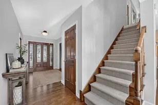 841 Buttonwood Cir, Naperville, IL 60540 - Photo 3