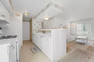 1539 Cornell Pl, Hoffman Estates, IL 60169 - Photo 7