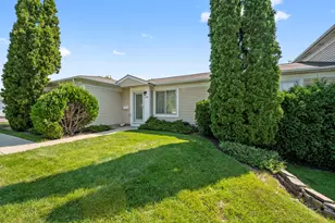 1539 Cornell Pl, Hoffman Estates, IL 60169 - Photo 3