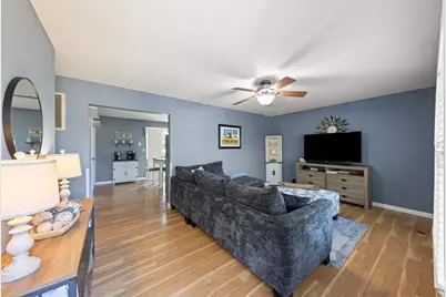 476 E 3rd Street, Herscher, IL 60941 - Photo 3