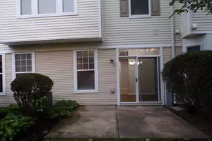 2096 Limestone Ln, Carpentersville, IL 60110 - Photo 29