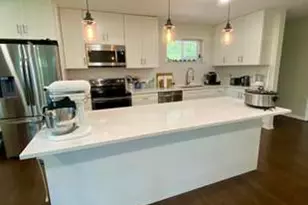 8816 Kenton Ave, Skokie, IL 60076 - Photo 5