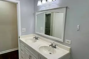 8816 Kenton Ave, Skokie, IL 60076 - Photo 11