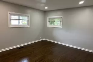 8816 Kenton Ave, Skokie, IL 60076 - Photo 15