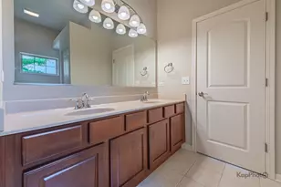 27W708 N Meadowview Dr, Winfield, IL 60190 - Photo 15