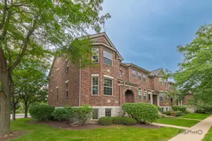 27W708 N Meadowview Dr, Winfield, IL 60190 - Photo 1