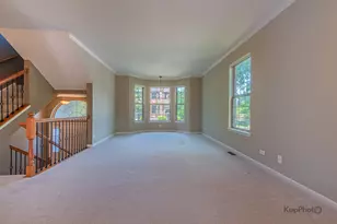 27W708 N Meadowview Dr, Winfield, IL 60190 - Photo 3